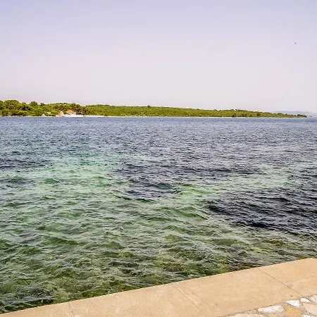 Franka By Interhome Appartement Pašman