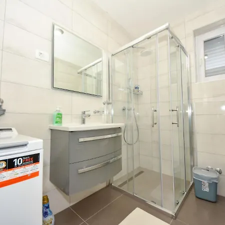 Franka By Interhome Pašman