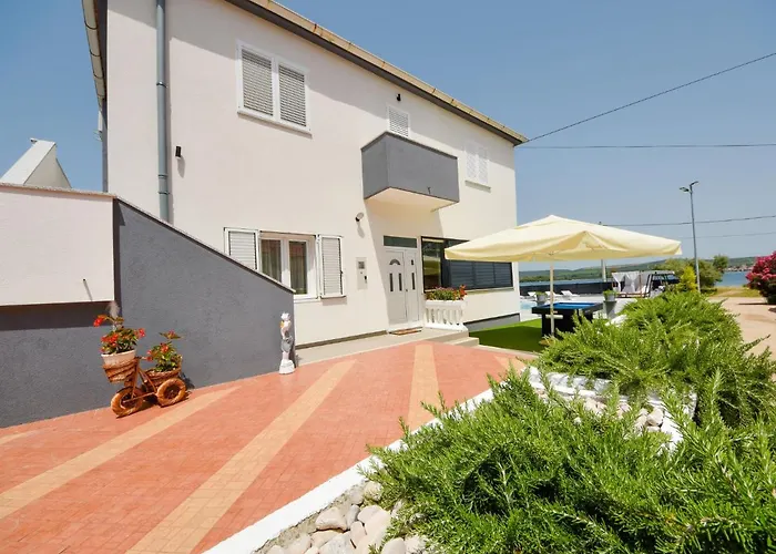 Franka By Interhome Διαμέρισμα Pašman