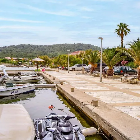 Apartman Franka By Interhome Pašman